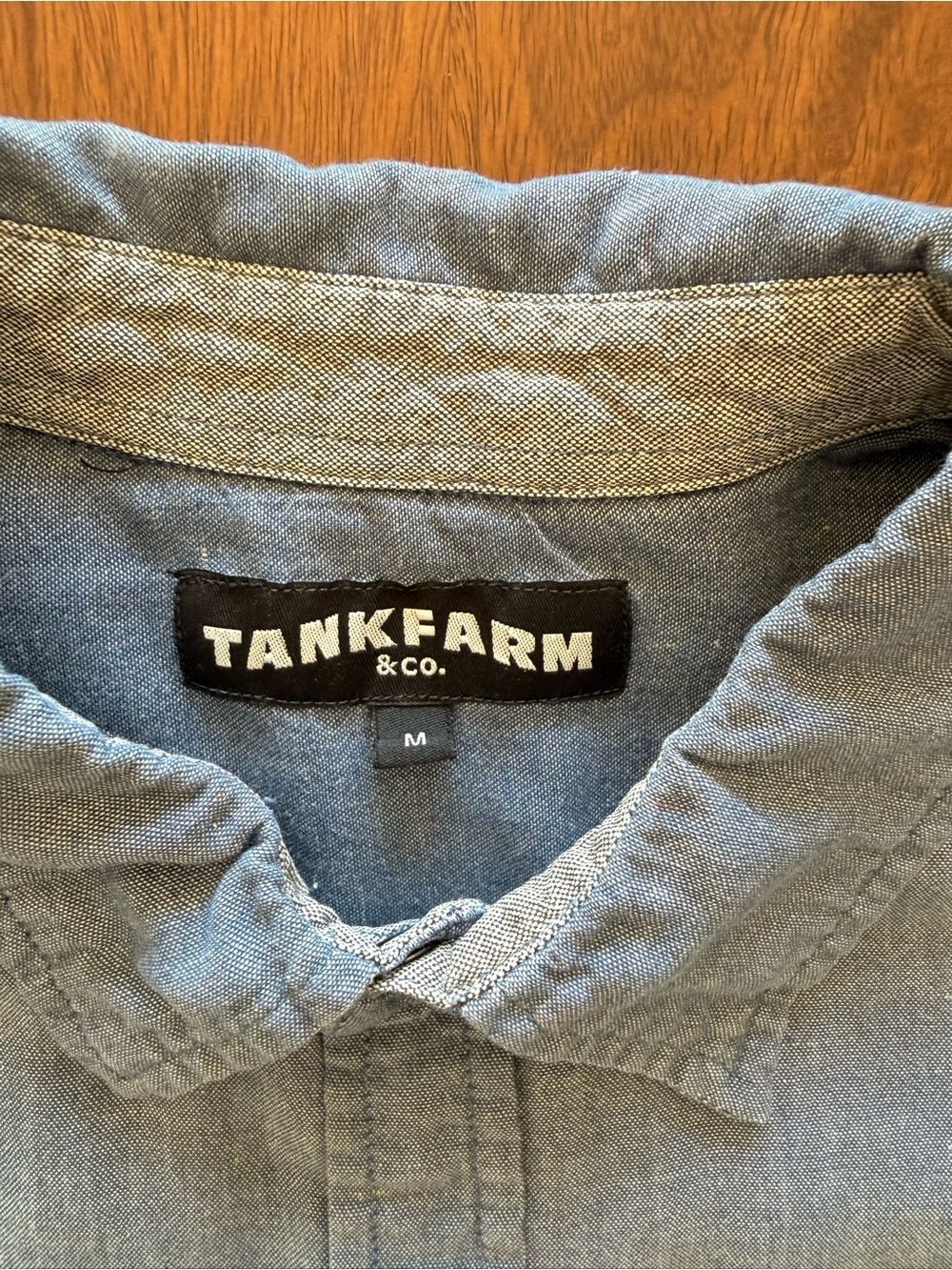 Men's Chambray Button-Down Shirt in Light Blue - Picture 3 of 5